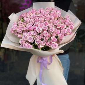 Букет из 25 лиловых кустовых роз (60 см) в Чехове