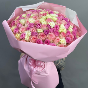 Букет из 151 кенийской розы микс (40 см) в Чехове