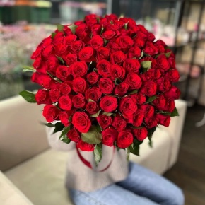 Букет "Классический" из 101 красной розы Кения (60 см) в Чехове