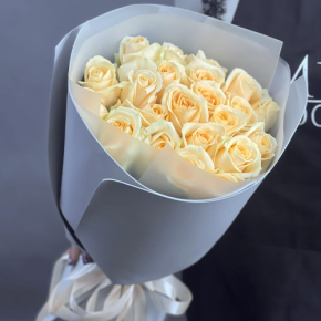 Букет из 25 роз Аваланж (50 см) в Чехове