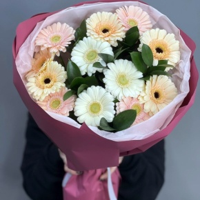 Букет из 13 белых гербер микс в Чехове