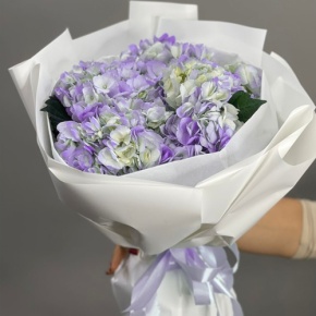 Букет из 5 фиолетовых гортензий в Чехове
