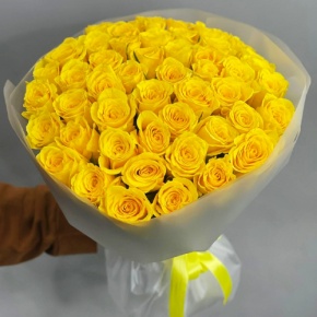 Букет "Золотце" из 51 лимонной розы (40 см) в Чехове
