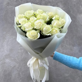 Букет "Умка" из 15 белых роз (50 см) в Чехове