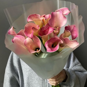 Букет из 13 нежных калл в Чехове