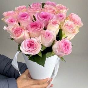 Букет из 21 розы Кения в конусе в Чехове