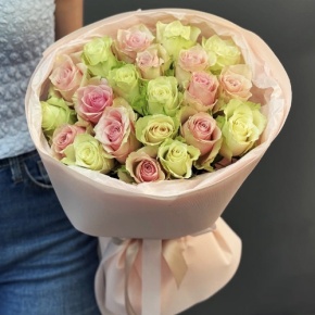 Букет из 21 нежной розы (40 см) в Чехове