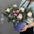 Композиция в шляпной коробке "Снежная королева" из нобилиса, ранункулюса, брунии и эрингиума Композиция в шляпной коробке "Снежная королева" из нобилиса, ранункулюса, брунии и эрингиума