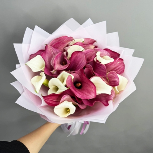 Букет из 25 нежных калл в Чехове