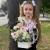 Композиция с георгинами на 1 сентября в белом ящике в Чехове