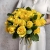 Букет из 25 лимонных роз с рускусом (40 см) в Чехове Букет из 25 лимонных роз с рускусом (40 см) в Чехове